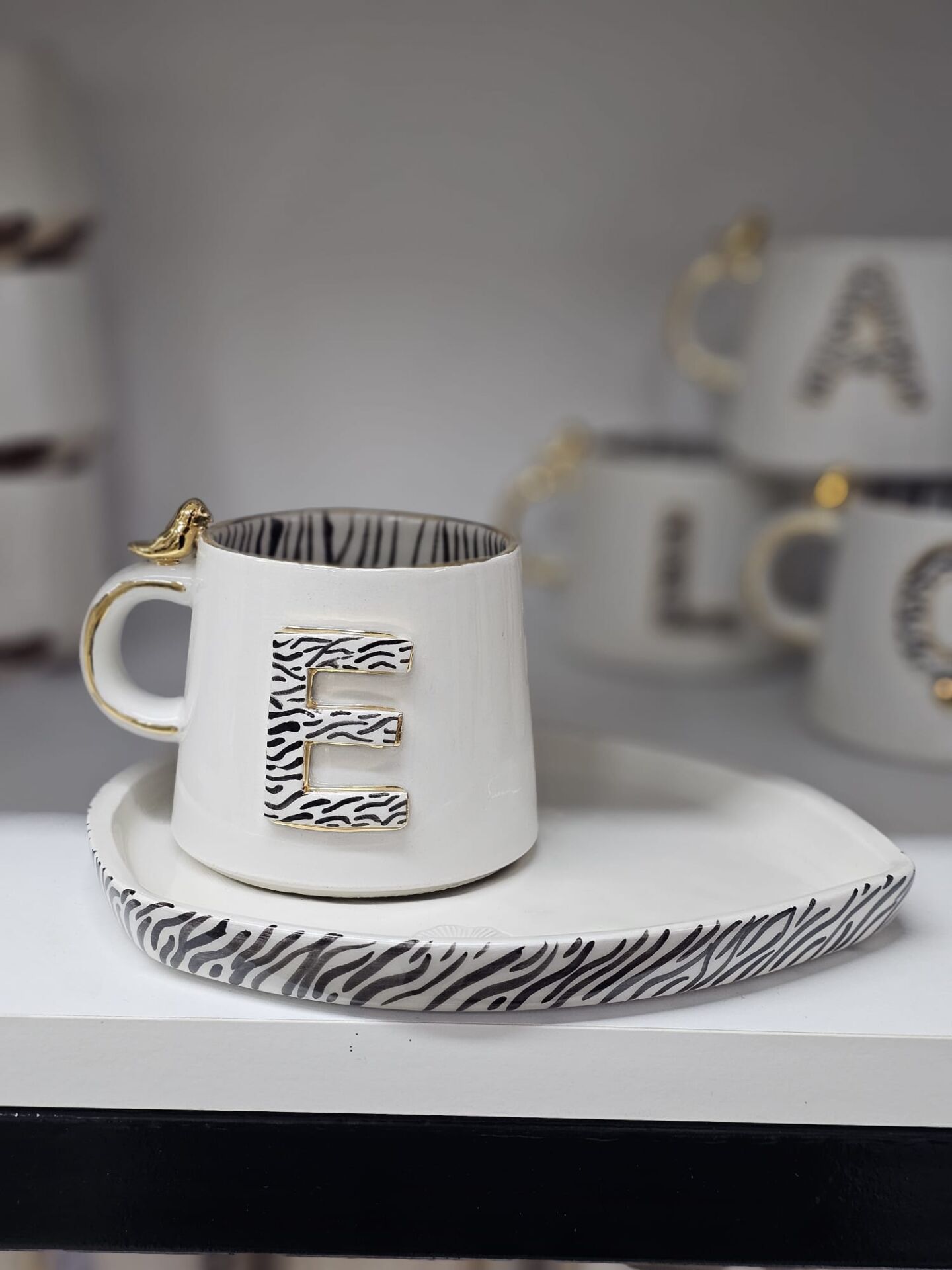 ZEBRA DESENLİ MUG  E [tabaklı]